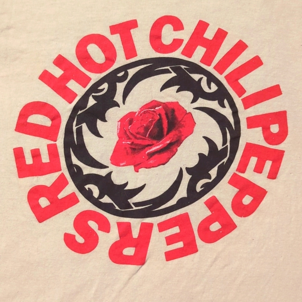 Red Hot Chili Peppers graphic tee